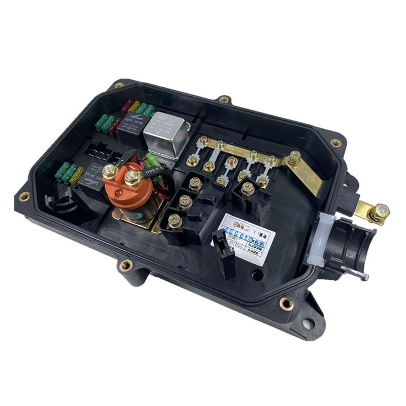 电源盒配电盒总成