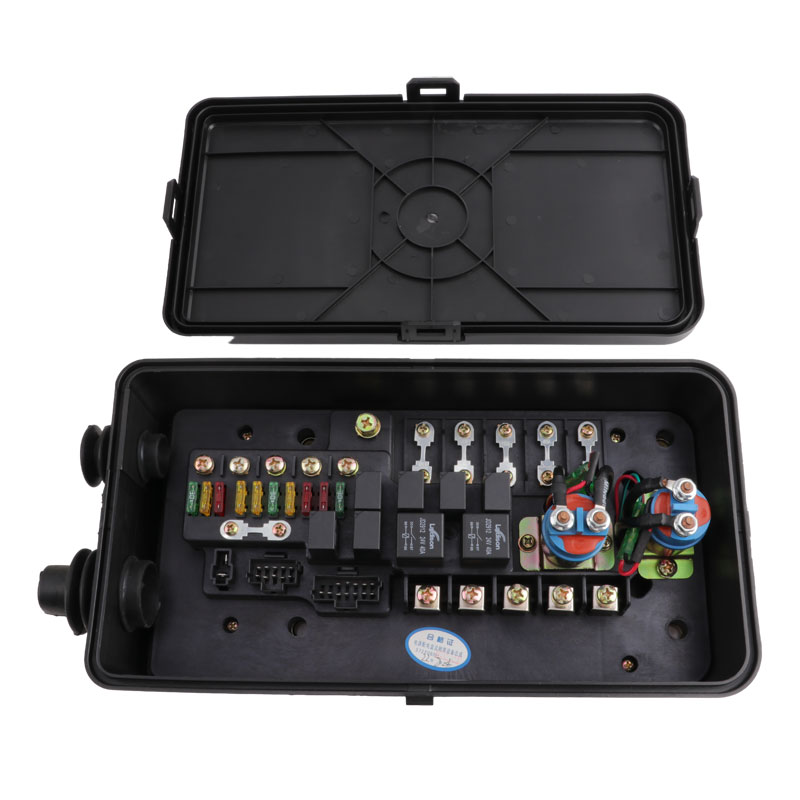 电源盒配电盒总成