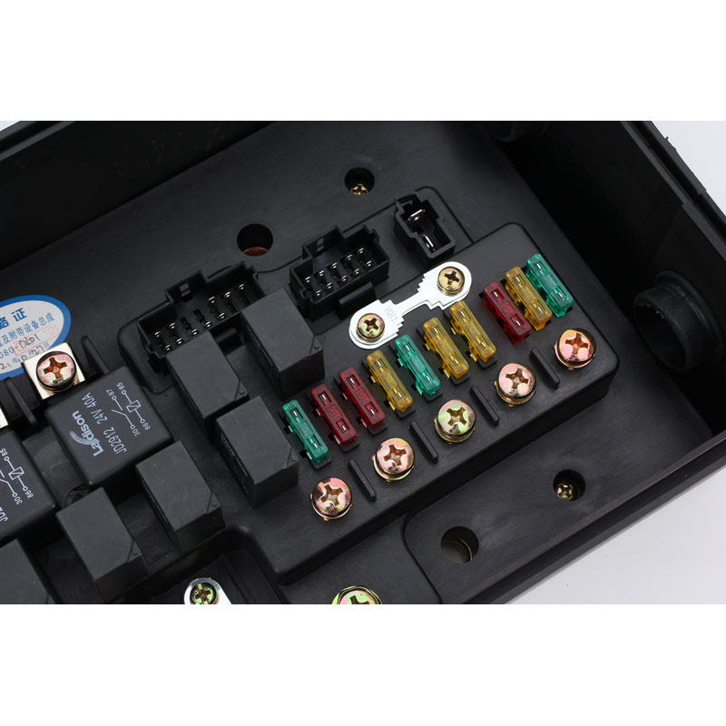 电源盒配电盒总成