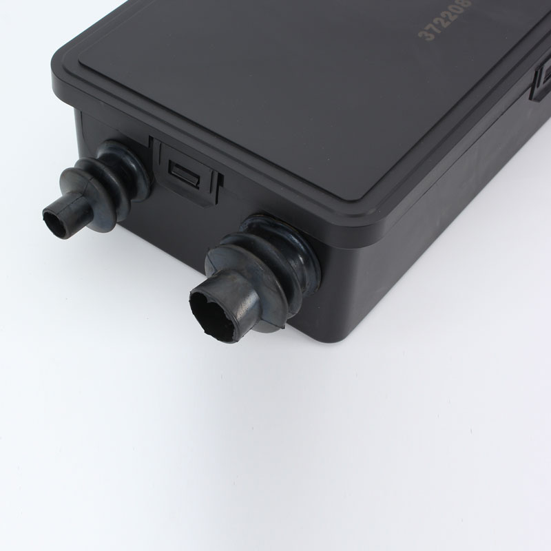 电源盒配电盒总成