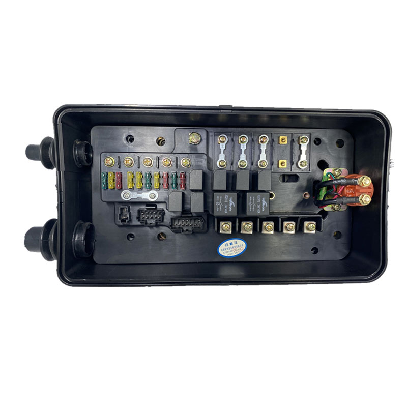 电源盒配电盒总成