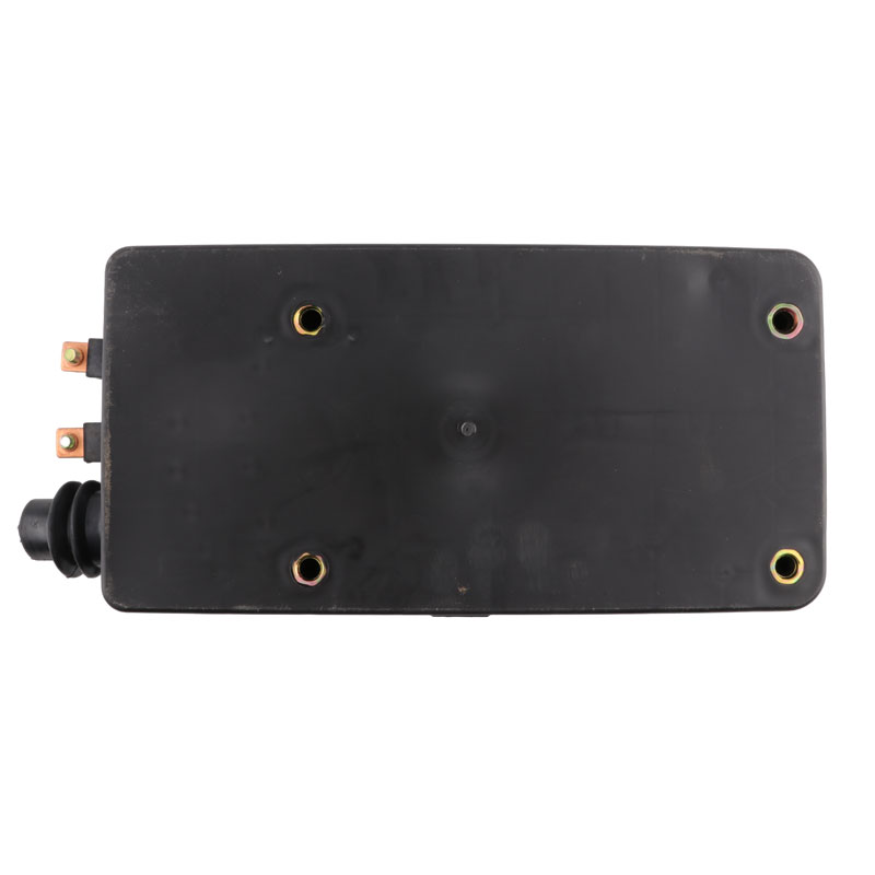 电源盒配电盒总成