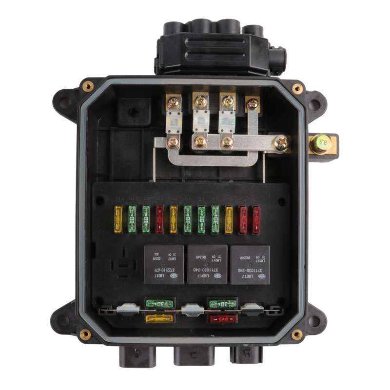 电源盒配电盒总成