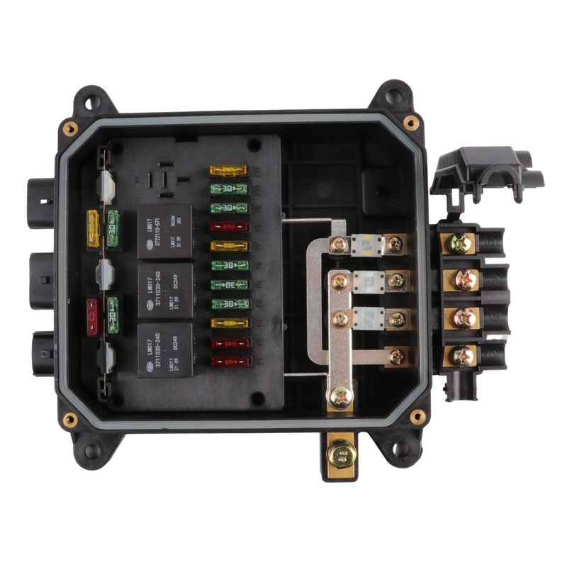 电源盒配电盒总成