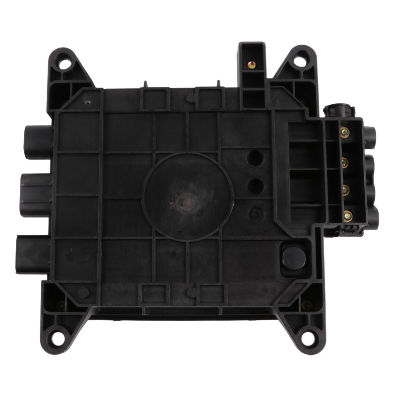 电源盒配电盒总成